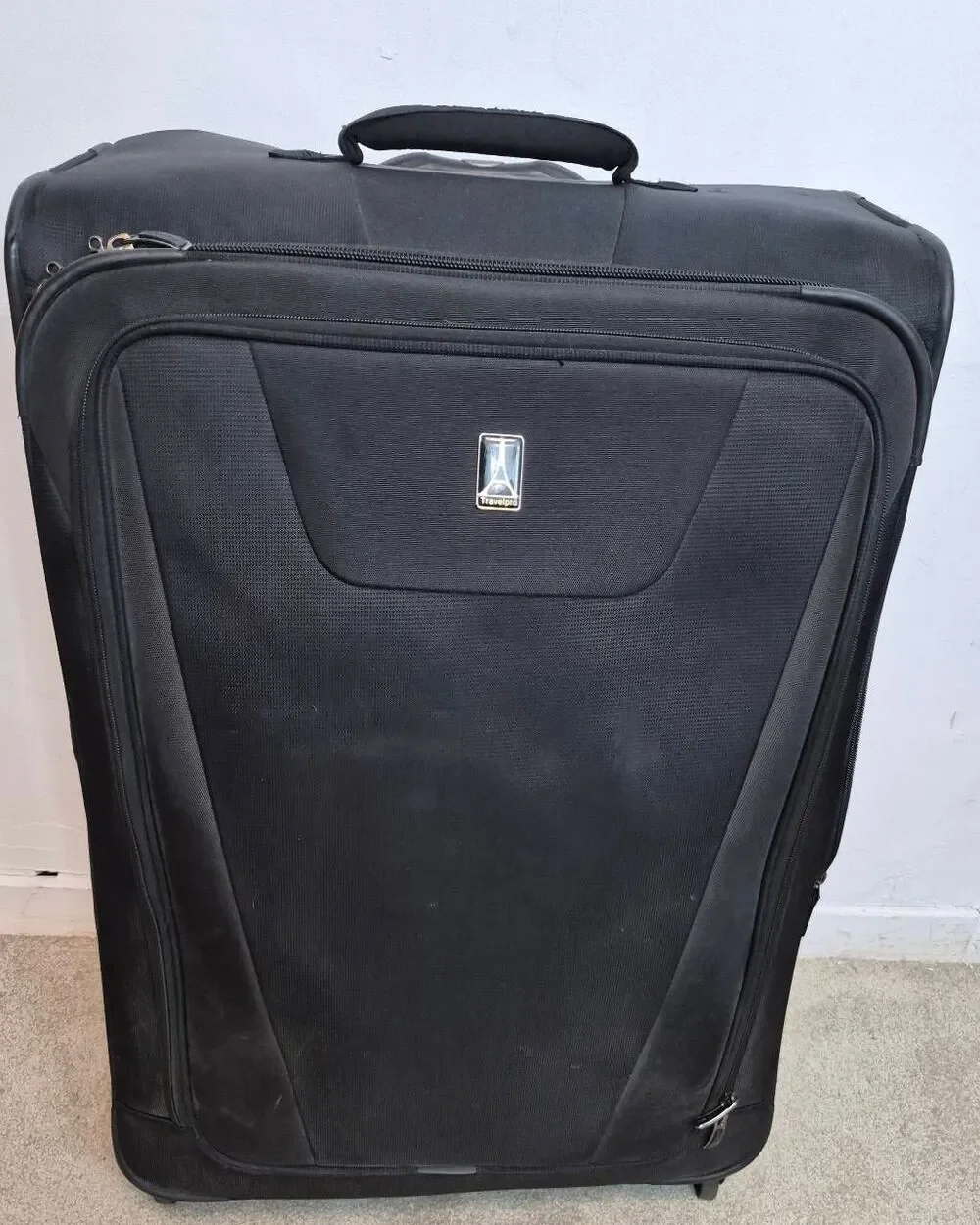 Travelpro spinner luggage